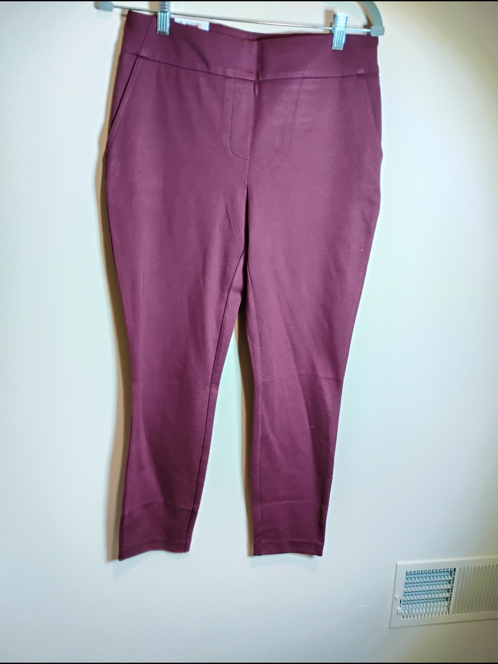 Dalia Burgandy Ponte Ankle Pants M